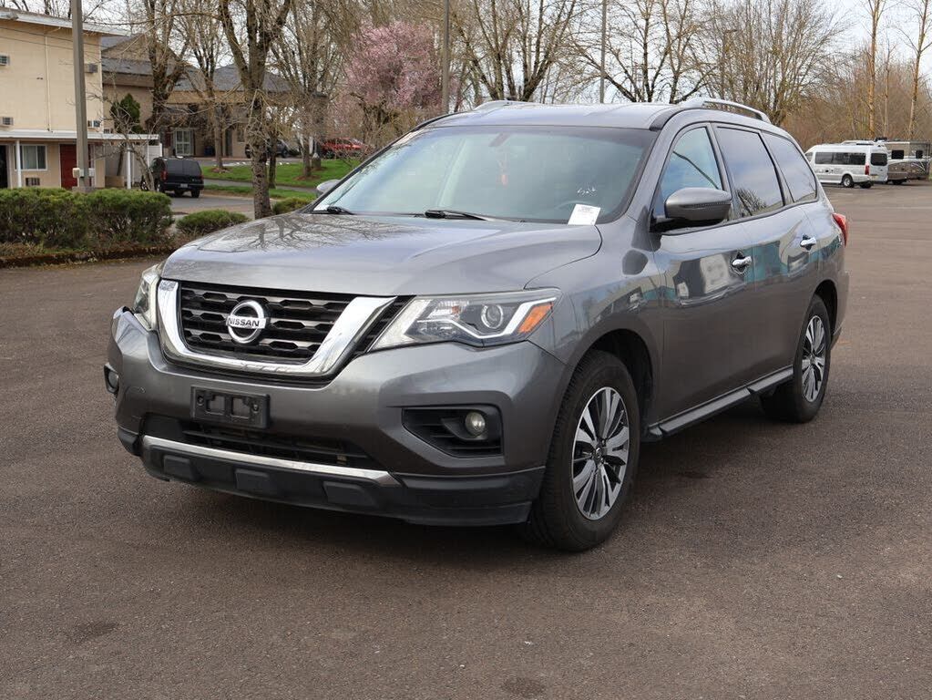 2017 NISSAN Pathfinder