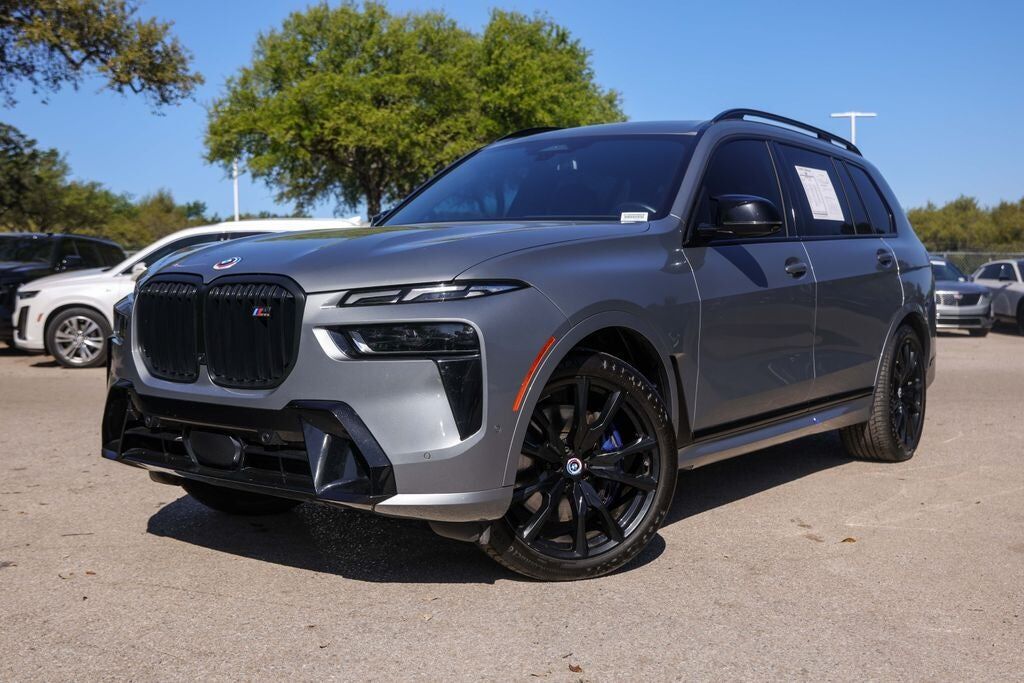 2023 BMW X7