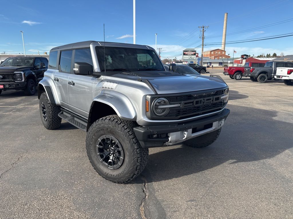 2024 FORD Bronco