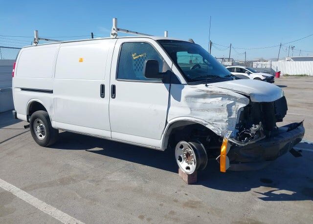 2020 CHEVROLET Express