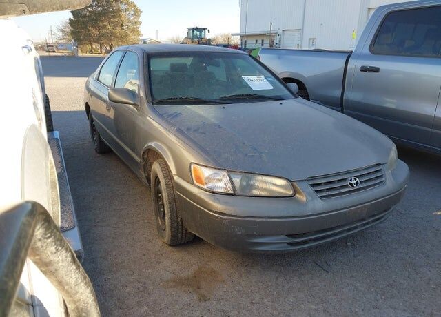 1998 TOYOTA Camry