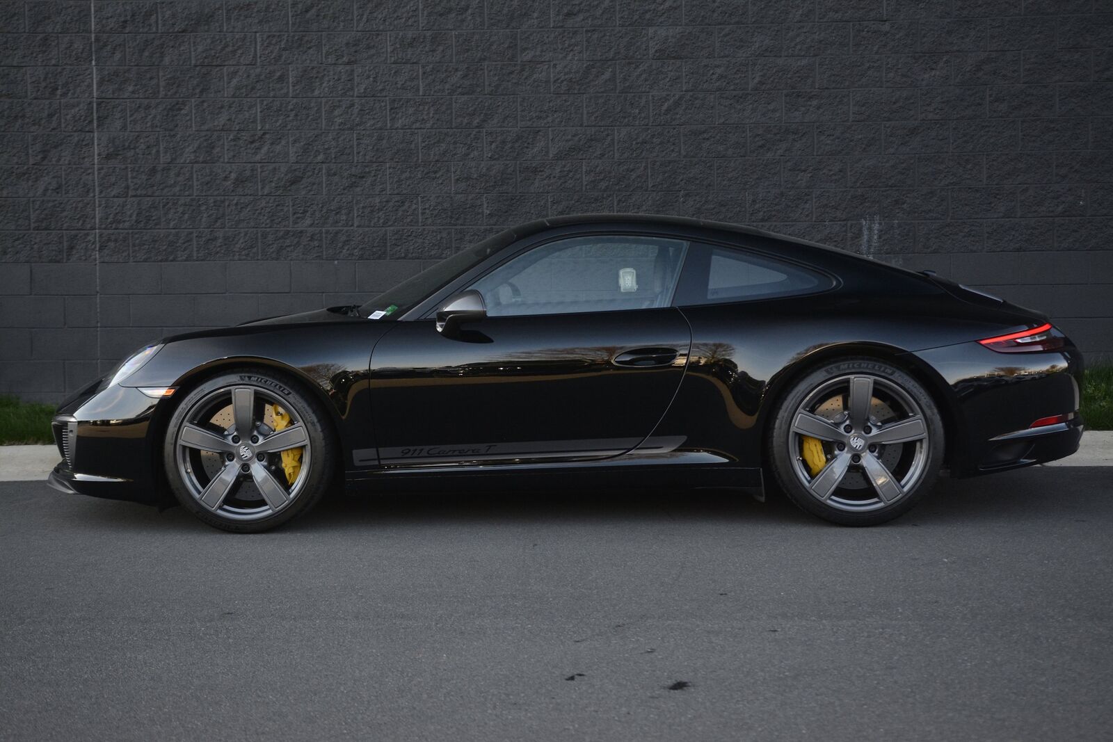 2018 PORSCHE 911
