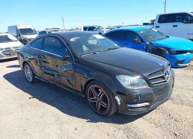 2015 MERCEDES-BENZ C-Class