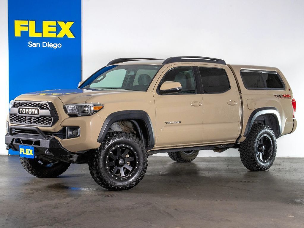 2017 TOYOTA Tacoma