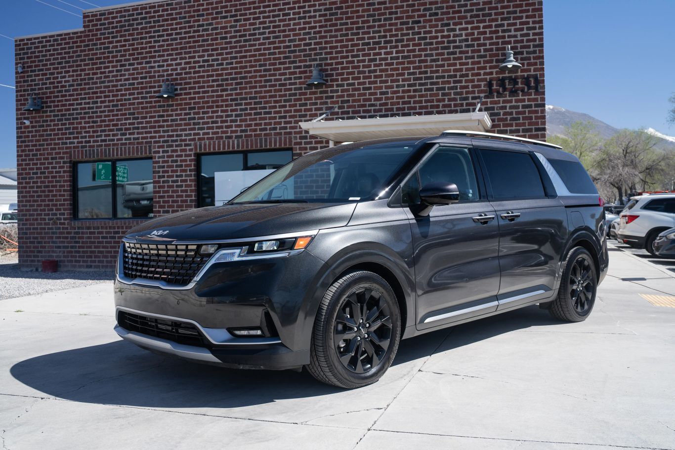 2023 KIA Carnival