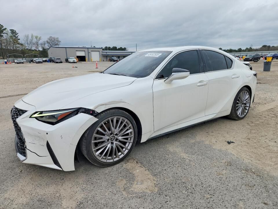 2022 LEXUS IS