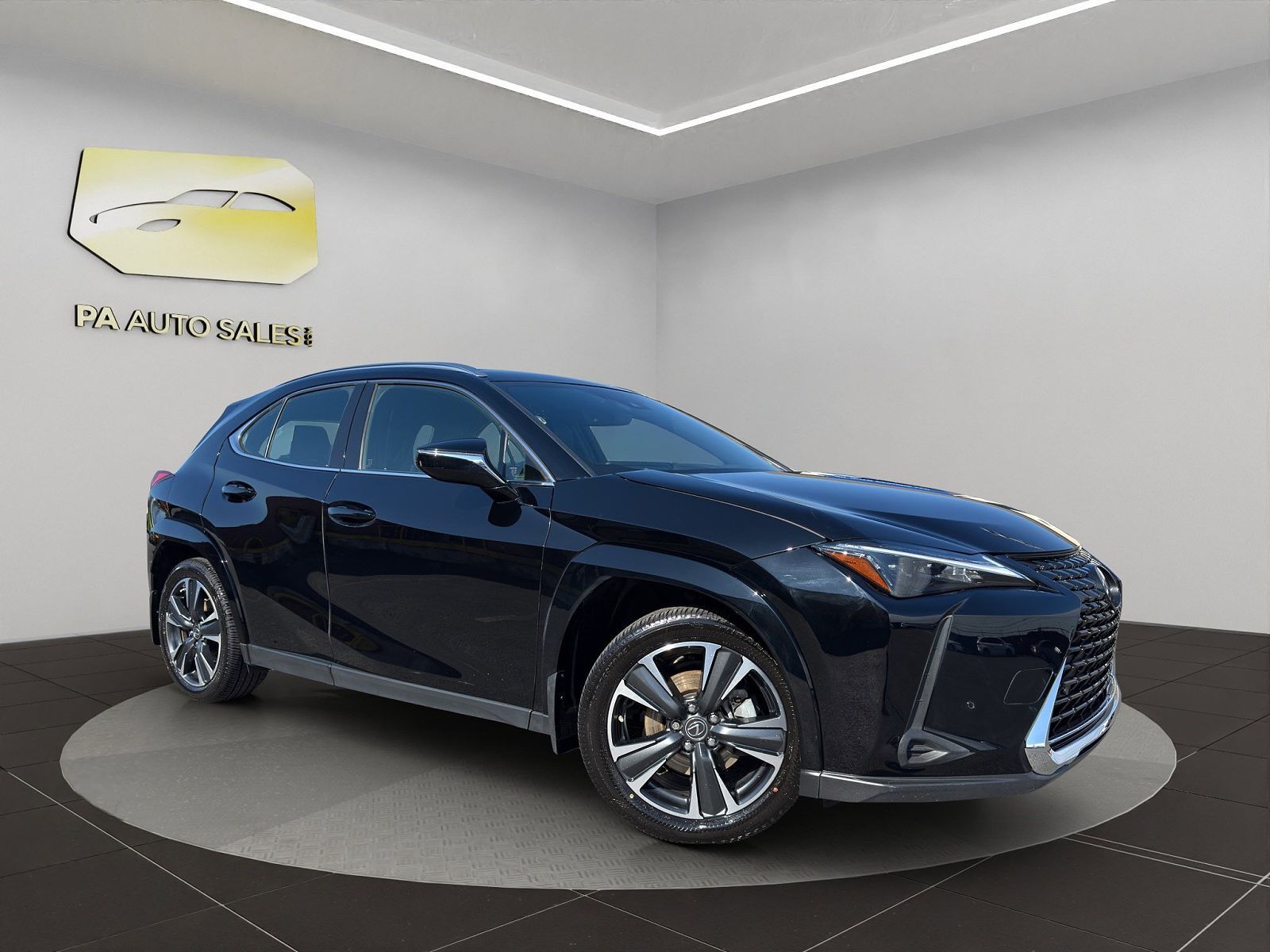 2023 LEXUS UX