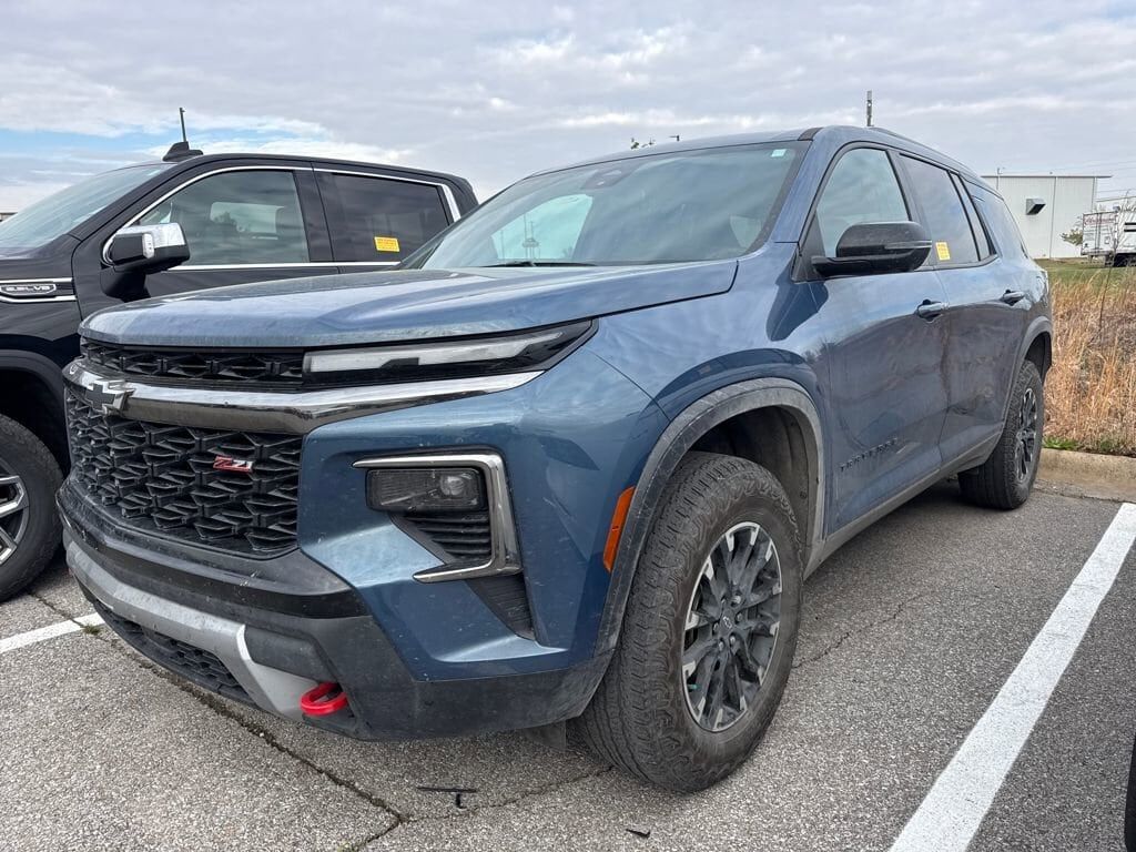 2024 CHEVROLET Traverse