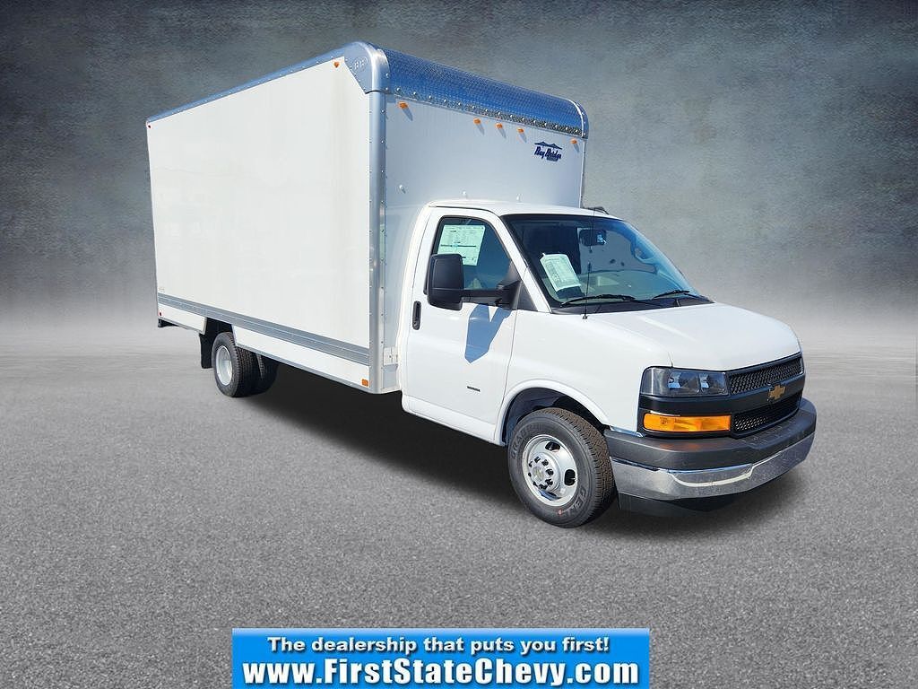 2025 CHEVROLET Express