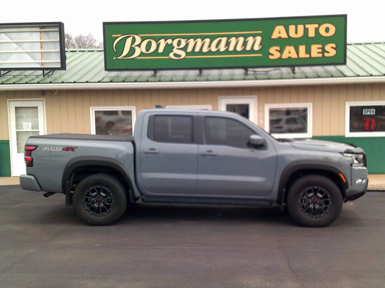 2023 NISSAN Frontier