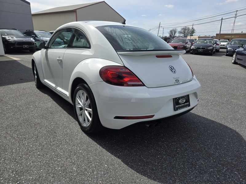 2019 VOLKSWAGEN Beetle