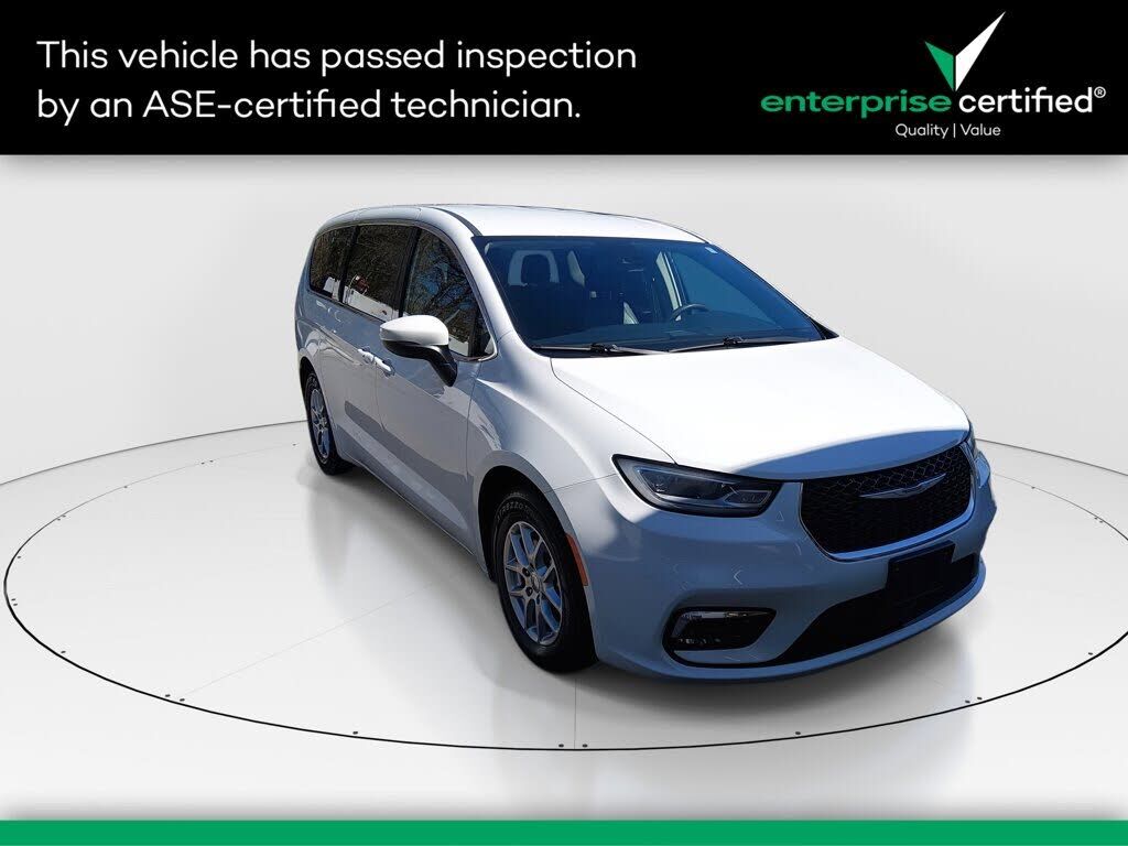 2023 CHRYSLER Pacifica
