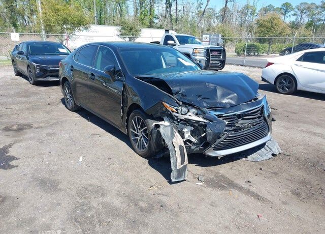 2017 LEXUS ES