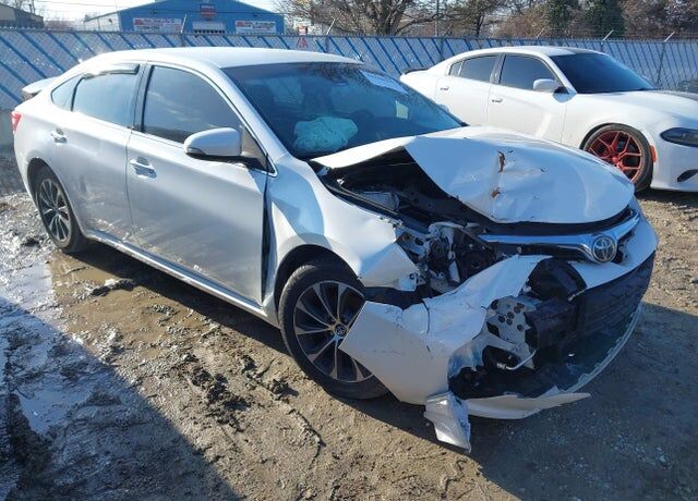 2017 TOYOTA Avalon