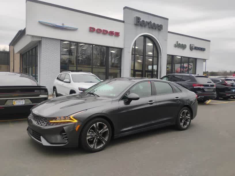 2022 KIA K5