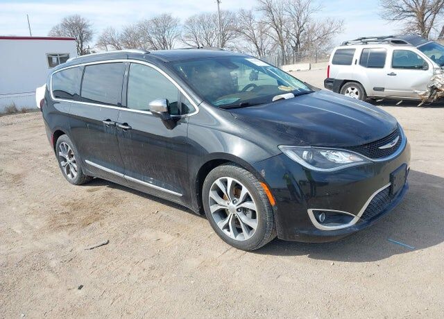 2017 CHRYSLER Pacifica