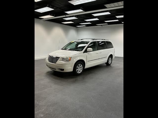 2010 CHRYSLER Town and Country