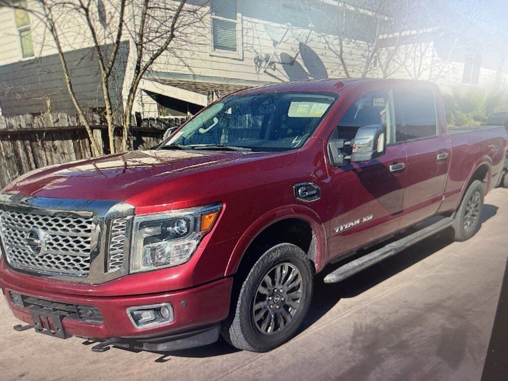 2016 NISSAN Titan