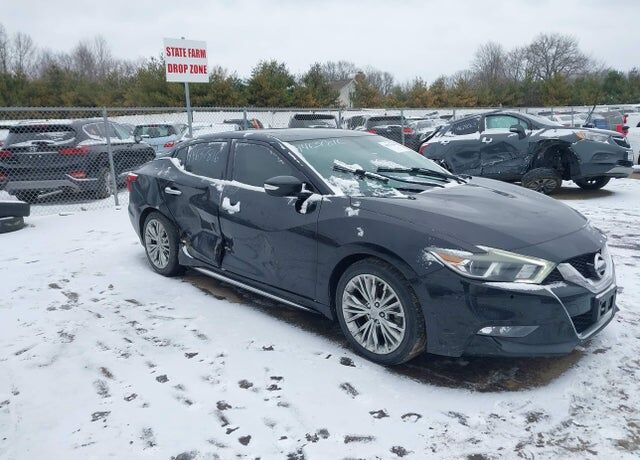 2017 NISSAN Maxima