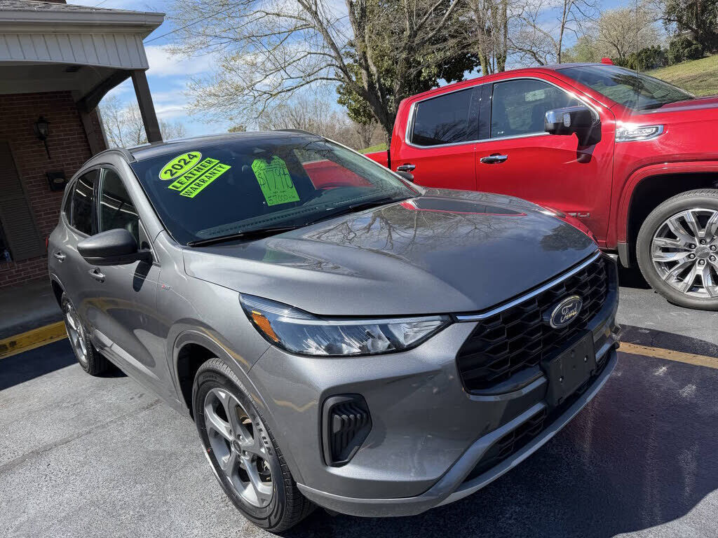 2024 FORD Escape
