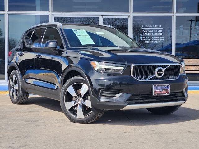 2019 VOLVO XC40