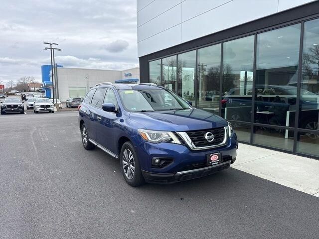 2019 NISSAN Pathfinder