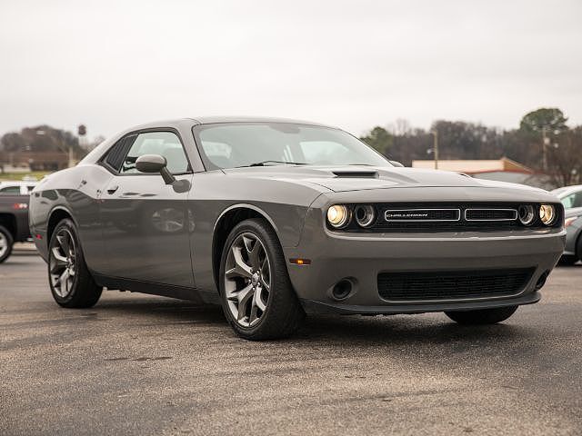 2017 DODGE Challenger