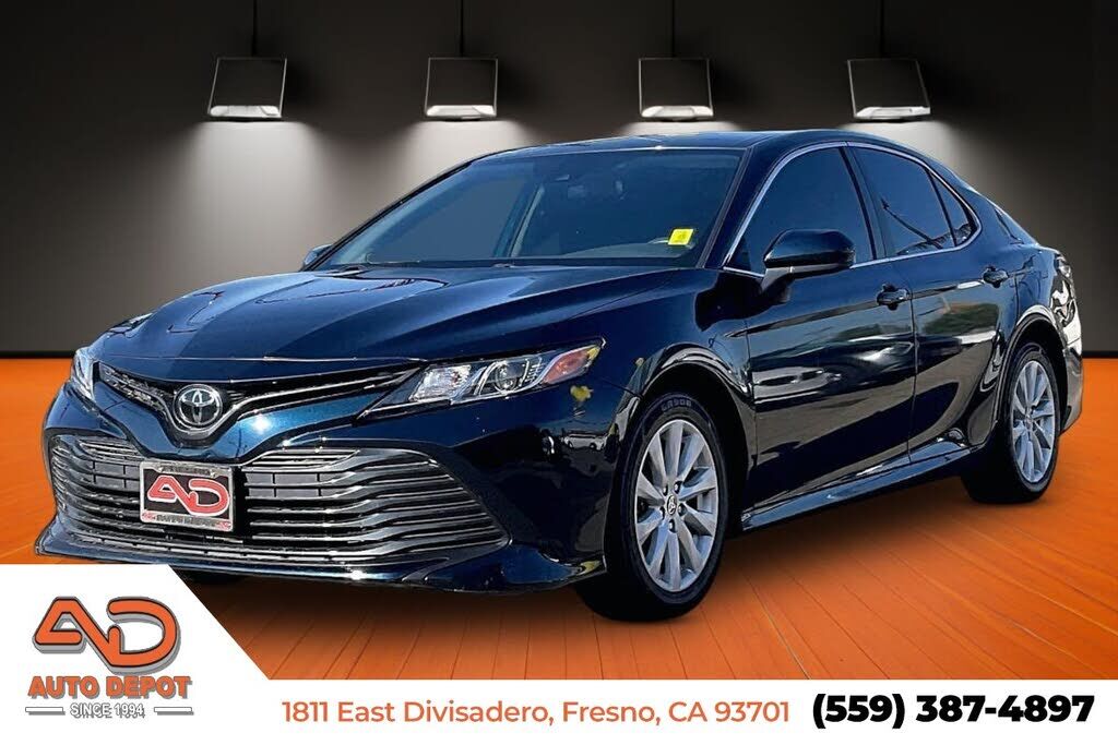 2020 TOYOTA Camry