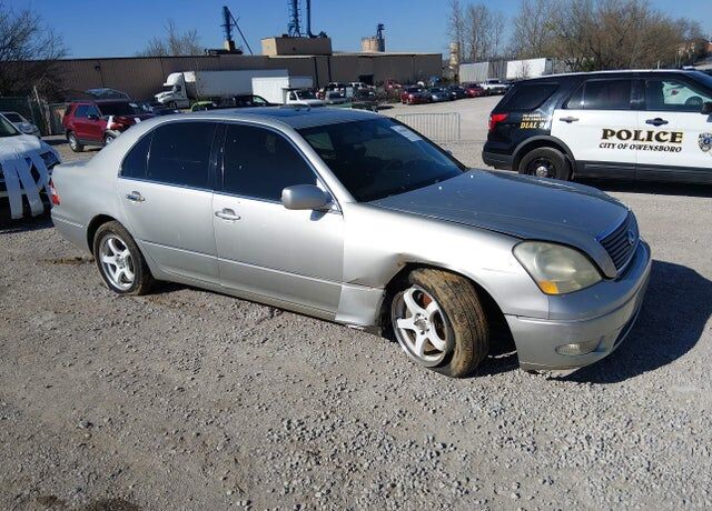 2002 LEXUS LS