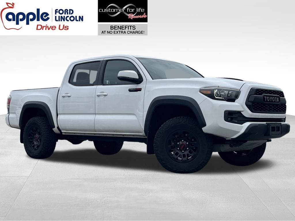 2017 TOYOTA Tacoma