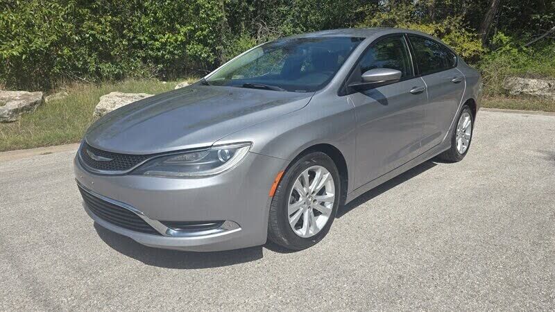 2016 CHRYSLER 200