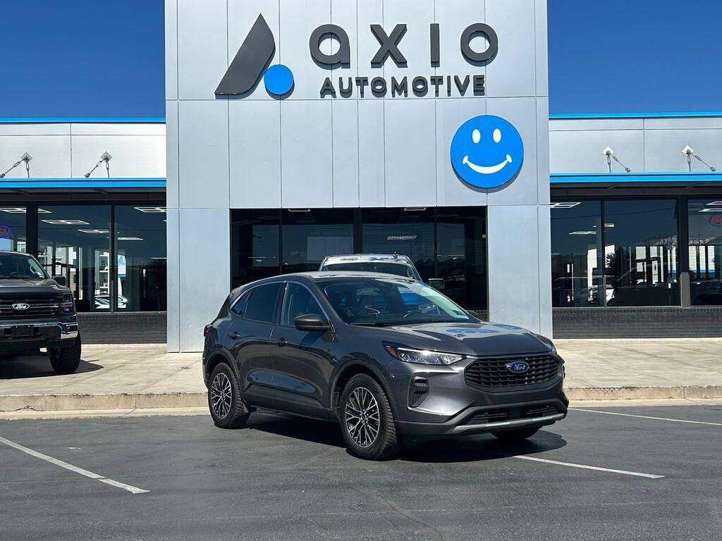 2023 FORD Escape
