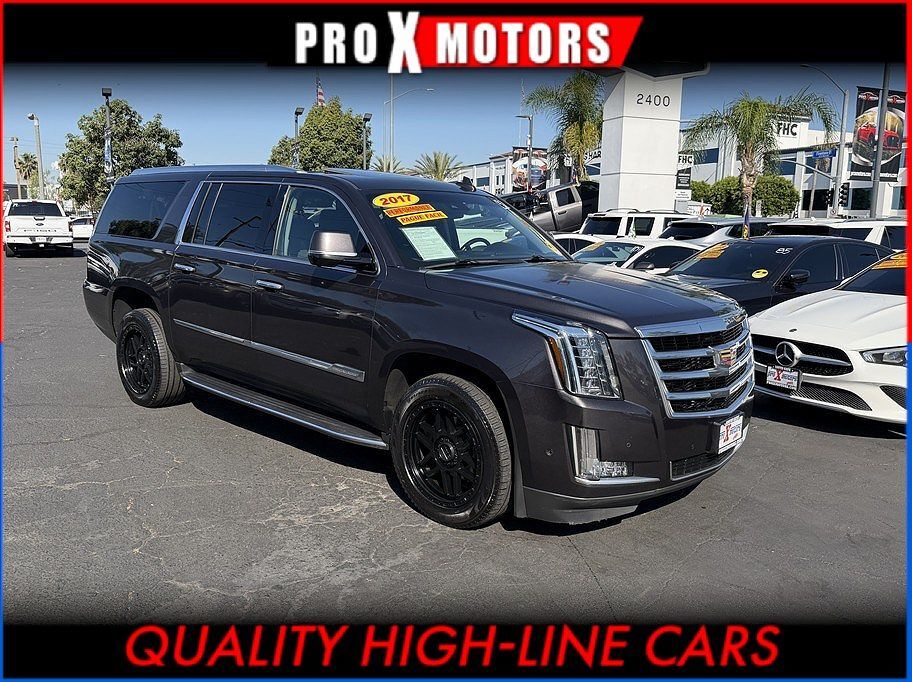 2017 CADILLAC Escalade ESV