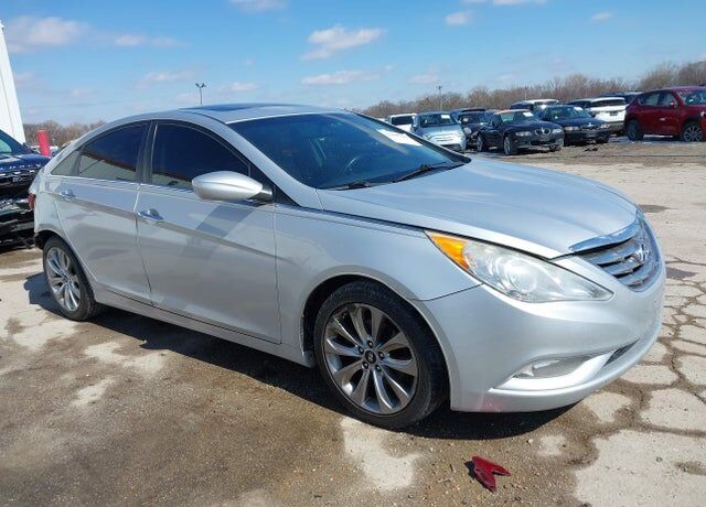 2011 HYUNDAI Sonata