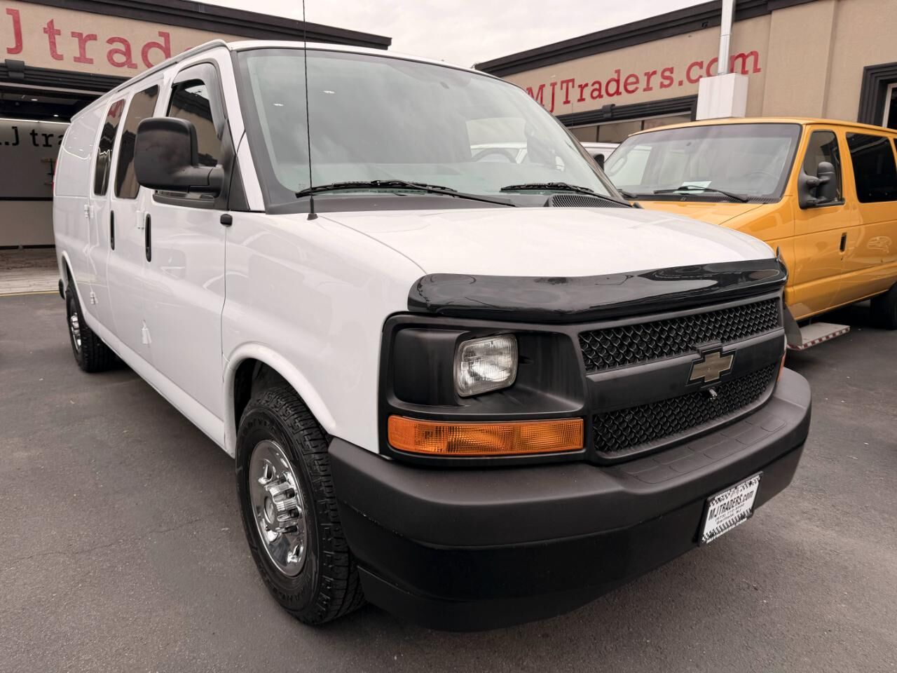 2017 CHEVROLET Express
