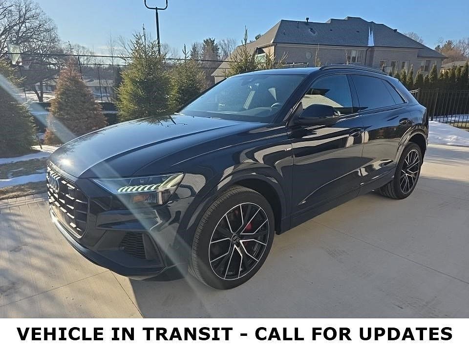 2023 AUDI Q8