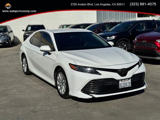 2018 TOYOTA Camry