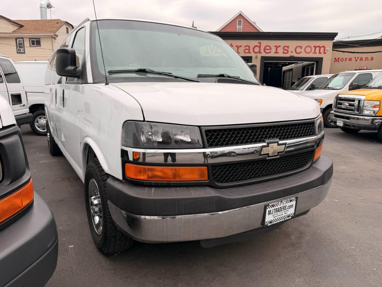 2011 CHEVROLET Express