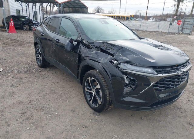 2025 CHEVROLET Trax
