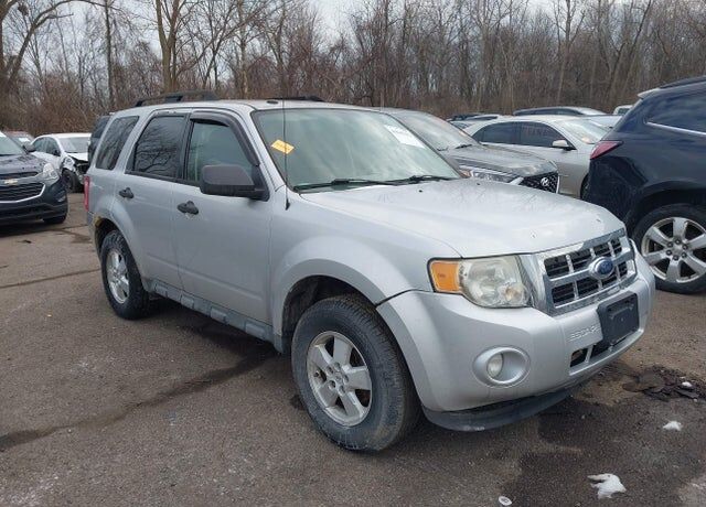 2009 FORD Escape