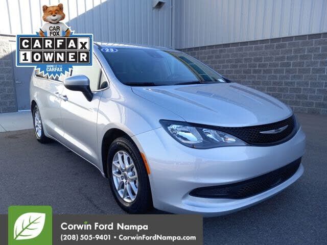 2023 CHRYSLER Voyager