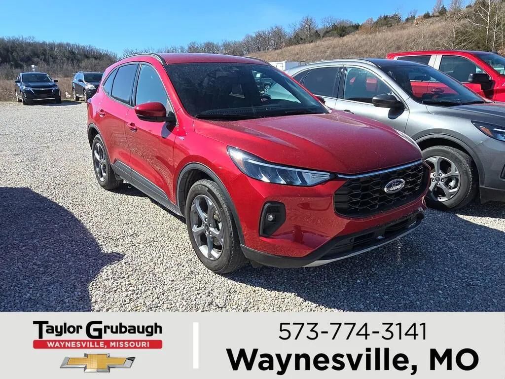 2025 FORD Escape