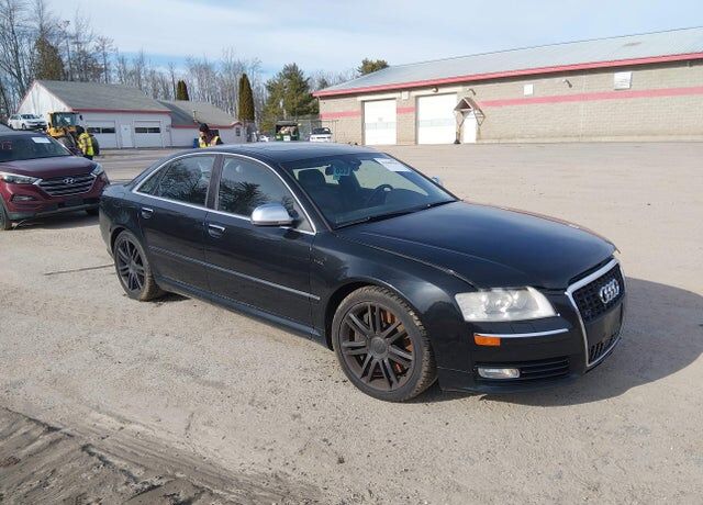 Audi S8