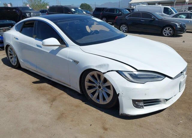 2016 TESLA Model S