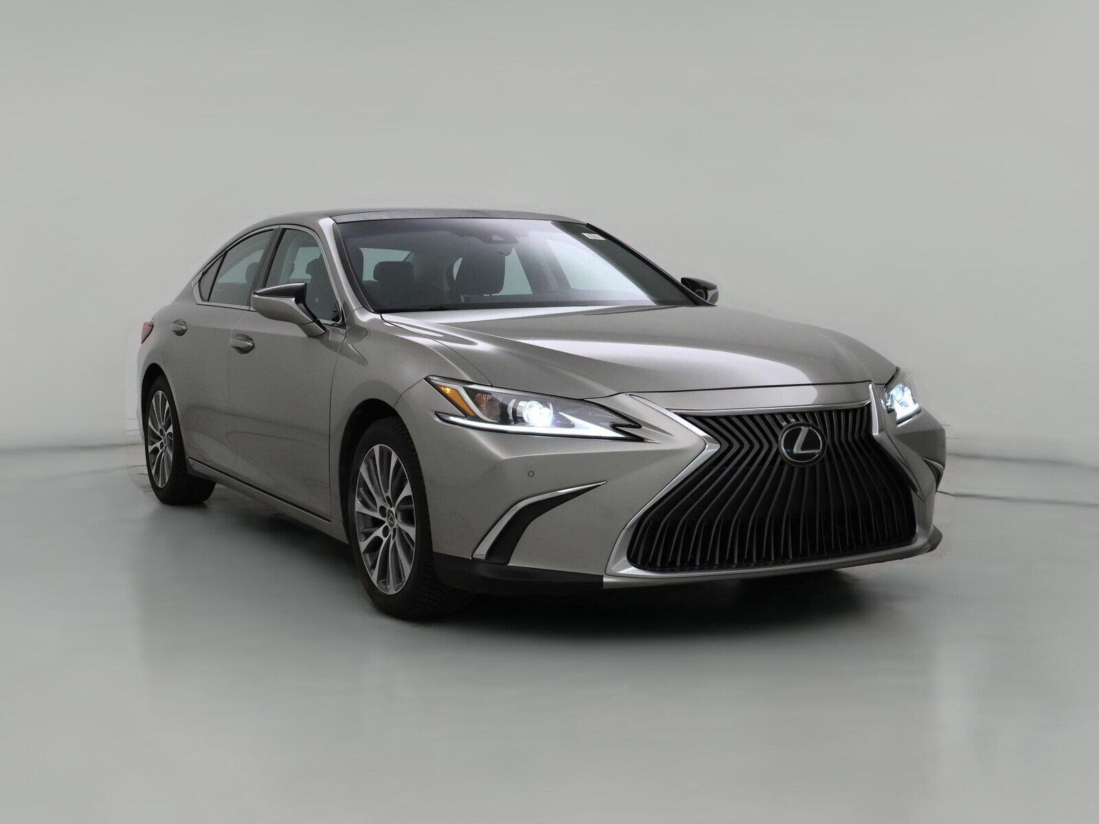 2019 LEXUS ES