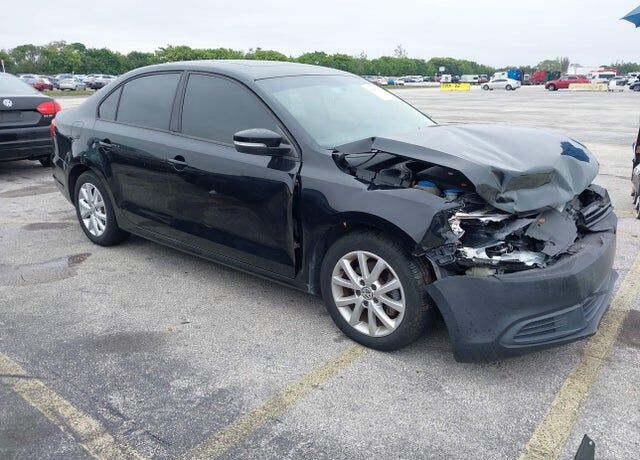 2011 VOLKSWAGEN Jetta