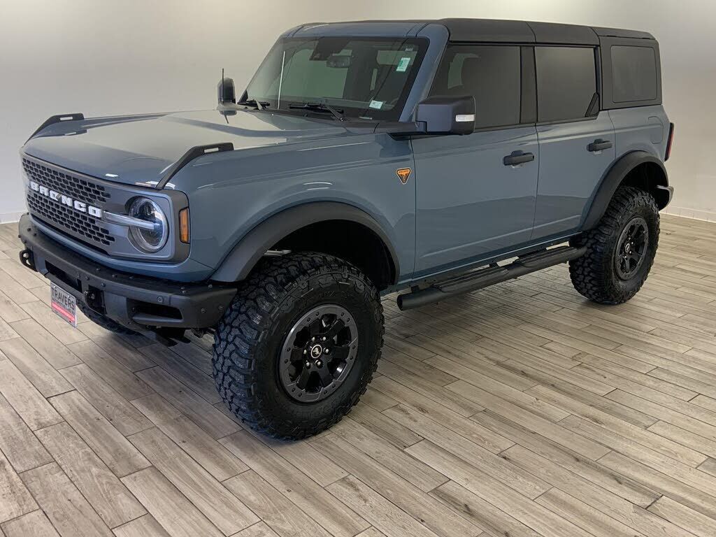 2023 FORD Bronco