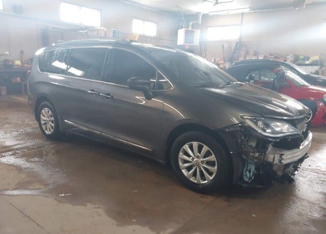 2019 CHRYSLER Pacifica