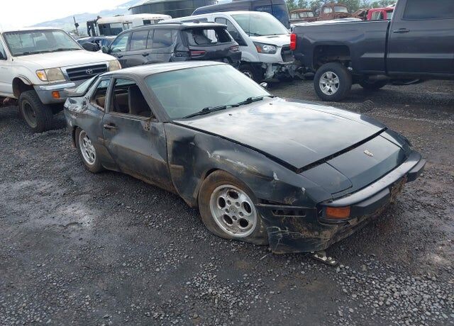 1985 PORSCHE 944