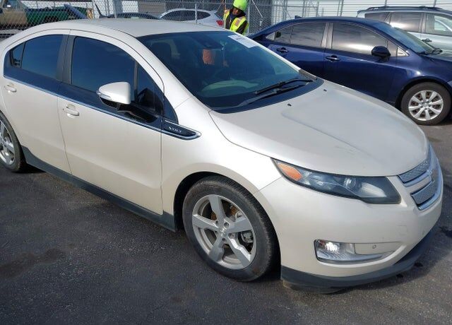 2013 CHEVROLET Volt